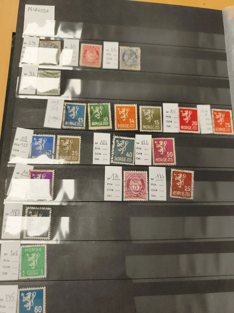Timbres Norvège anciens divers, lot philatélie, lion blason, couleurs variées
