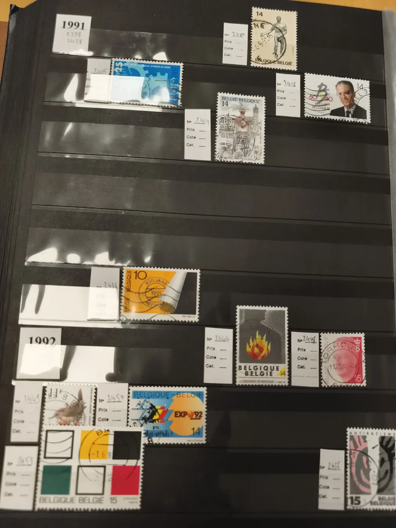 Timbres oblitérés Belgique 1991-1992, thématiques variées, album philatélie