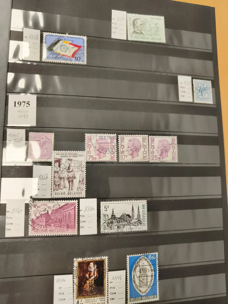 Timbres Belgique oblitérés 1975 lot philatélie thématique architecture art