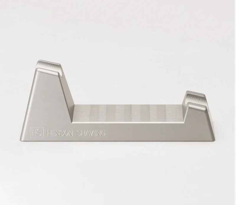 Henson Razor Stand