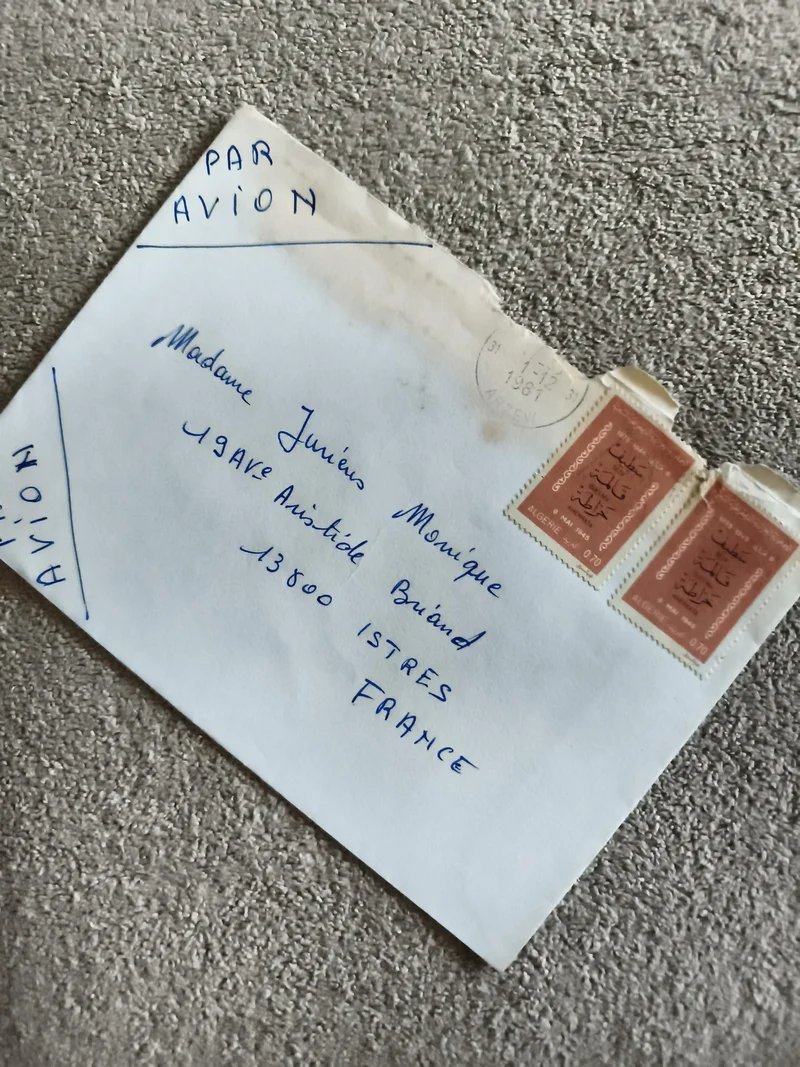 Lettre affranchie Algérie 1981 timbres arabes Par Avion philatélie France