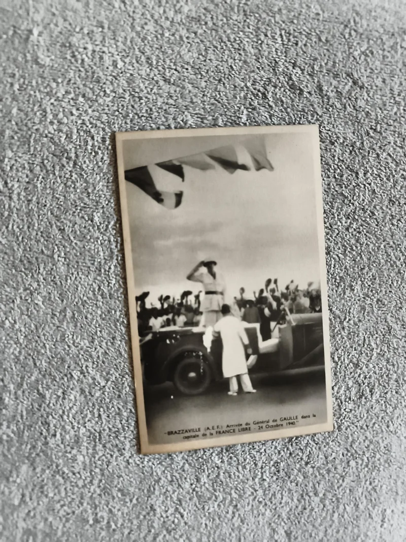 Carte postale historique Brazzaville 1940 De Gaulle France Libre photo