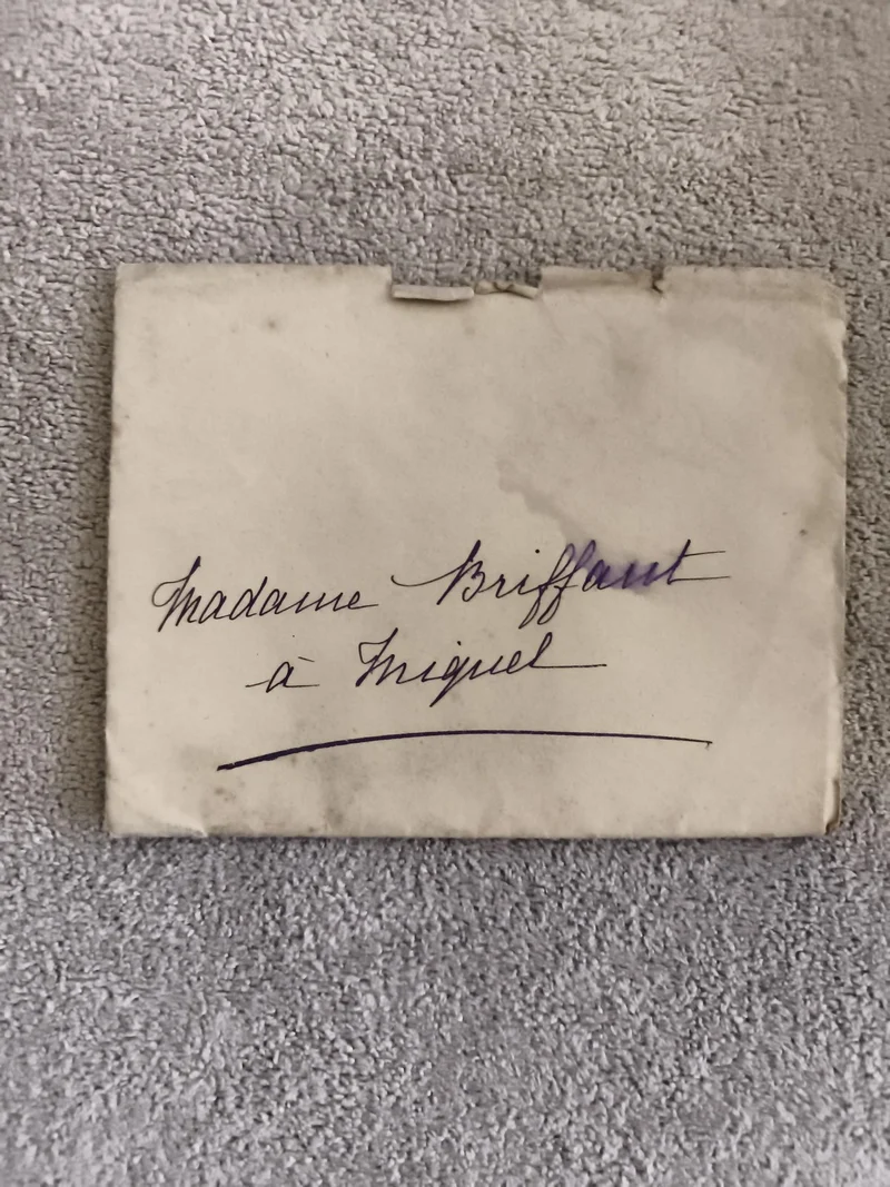 Lettre ancienne manuscrite enveloppe Madame Briffaut philatélie écriture