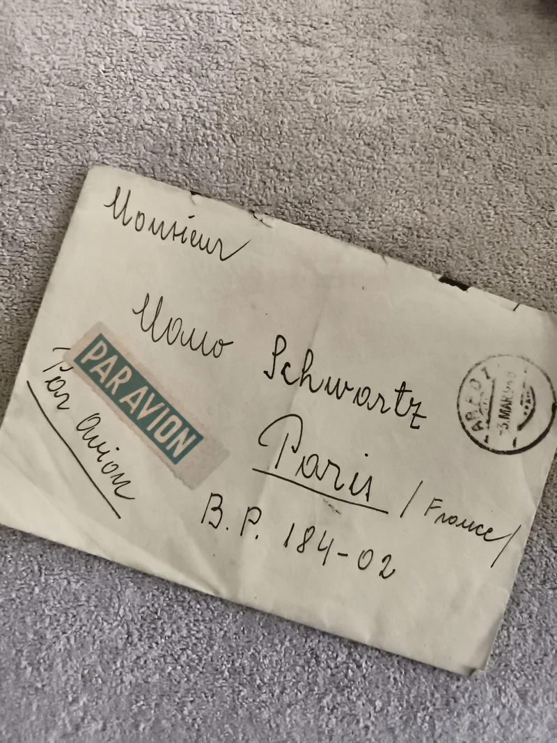 Lettre ancienne PAR AVION France enveloppe manuscrite Paris philatélie