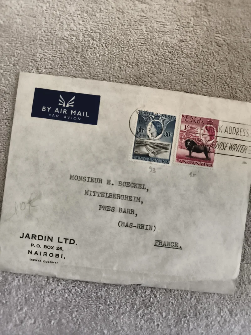 Lettre affranchie Kenya Tanganyika 2 timbres Air Mail Nairobi France philatélie