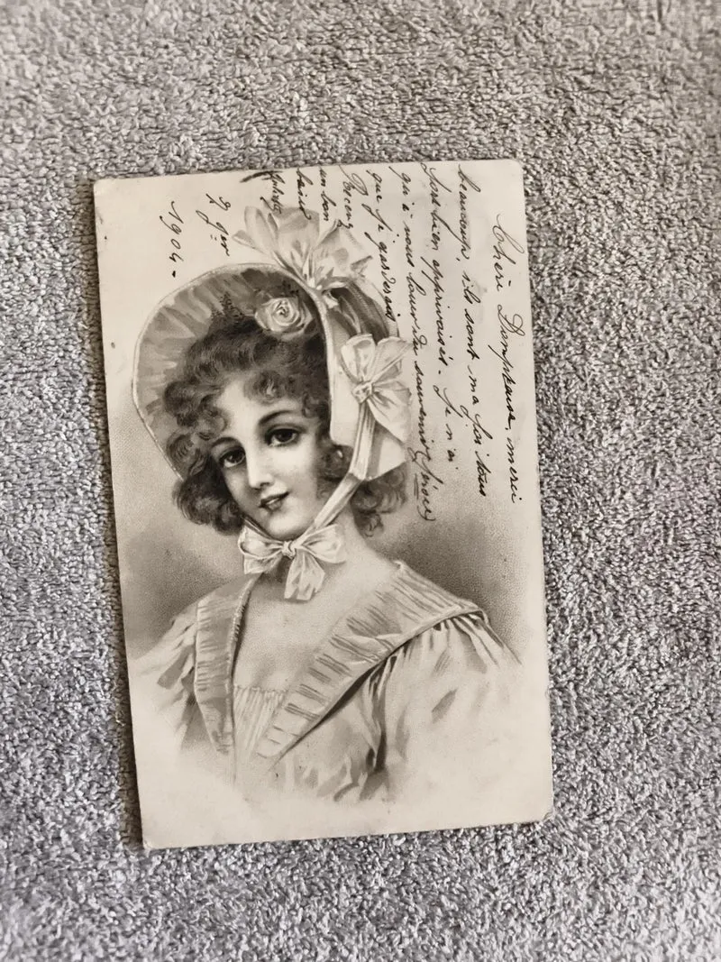 CPA illustrée 1901 jeune femme chapeau ruban écriture ancienne