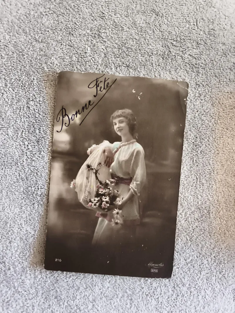Carte photo Bonne Fête femme fleurs CPA début XXe illustrée EME