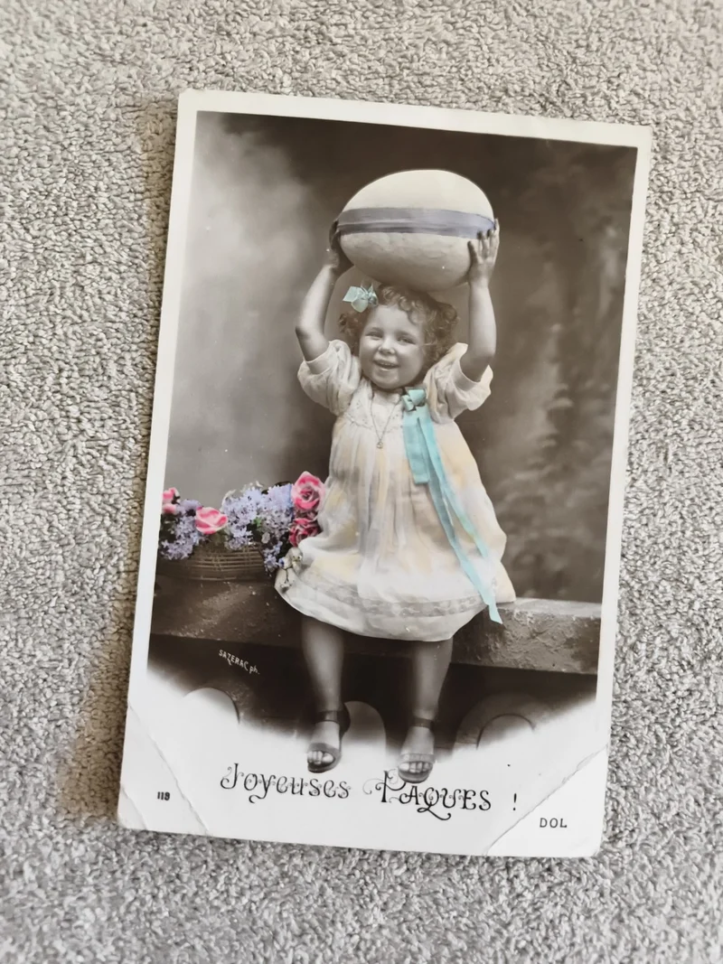 CPA Joyeuses Pâques fillette œuf géant ruban colorisé Sazerac DOL