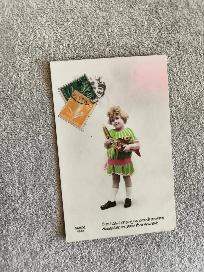 CPA fantaisie enfant colorisée REX 1631 timbres France début XXe
