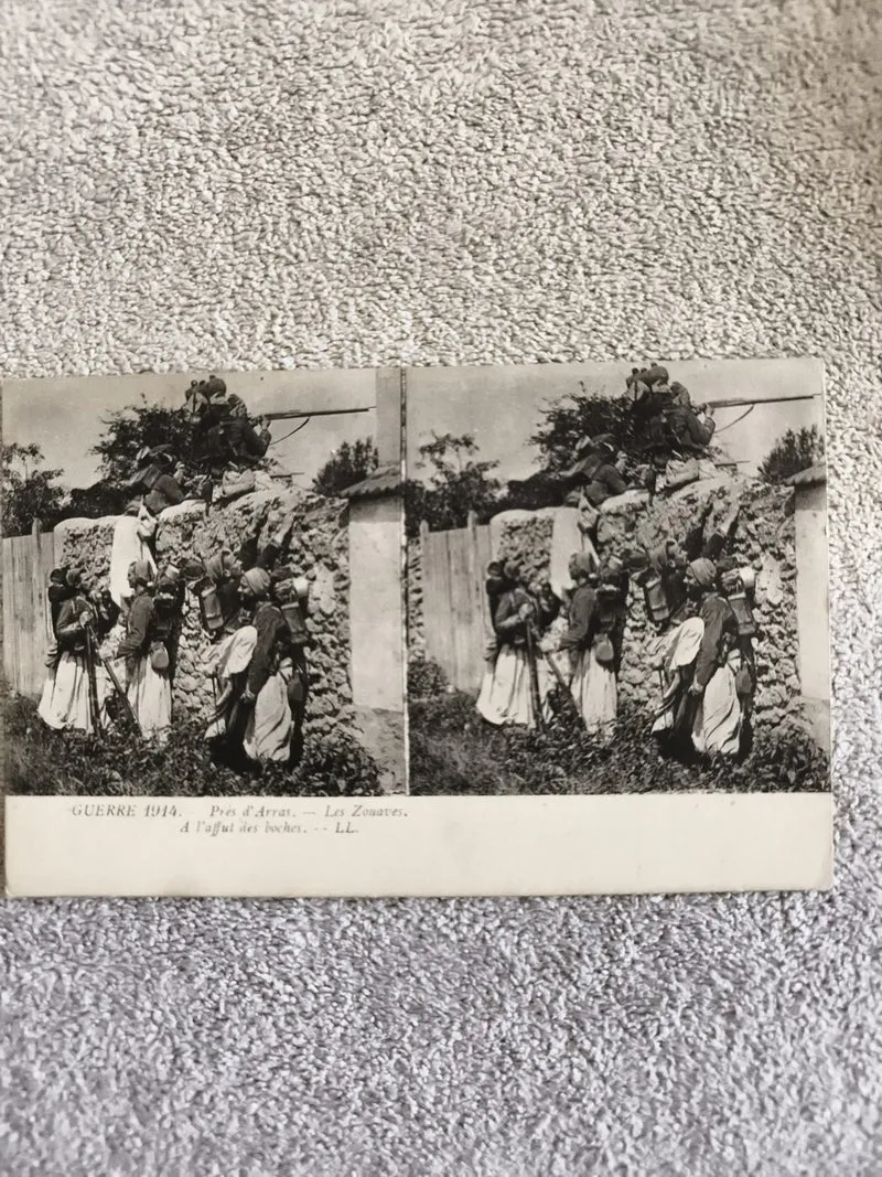 CPA stéréoscopique Guerre 1914 Zouaves Arras photo double LL