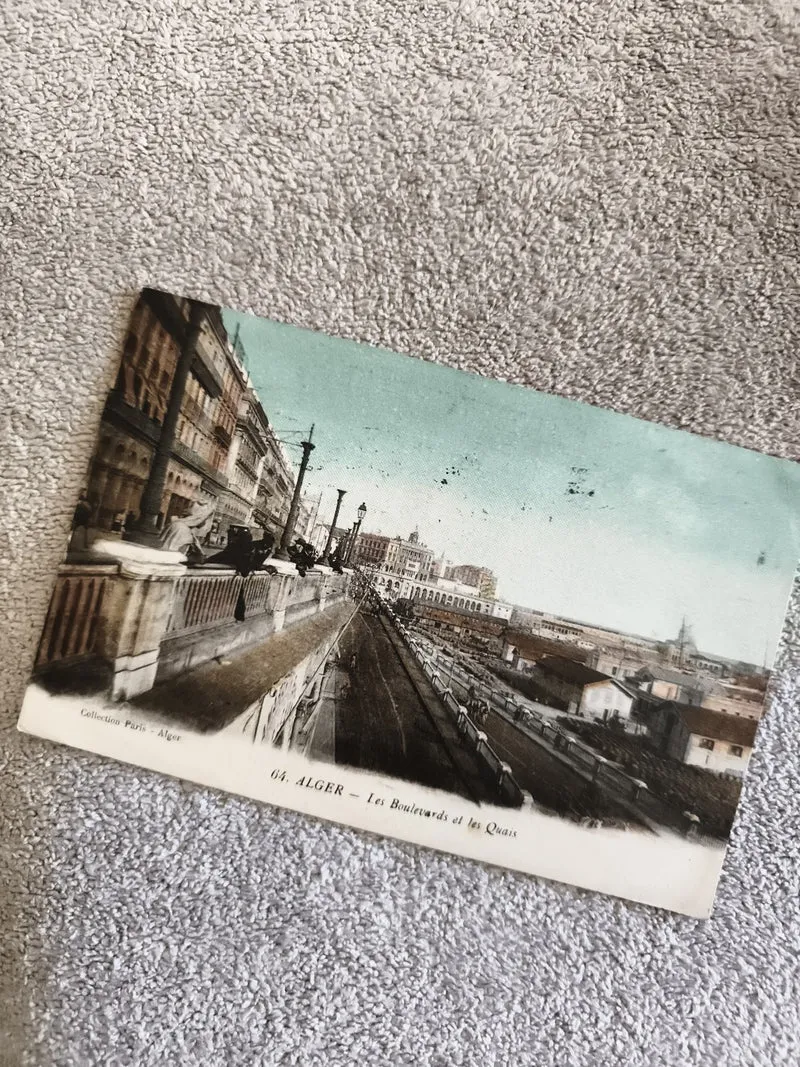 Carte postale CPA Alger boulevards et quais Collection Paris colorisée
