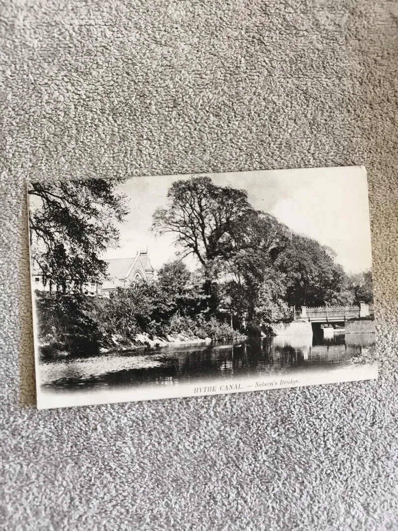 Carte postale CPA Hythe Canal Nelson’s Bridge noir et blanc paysage