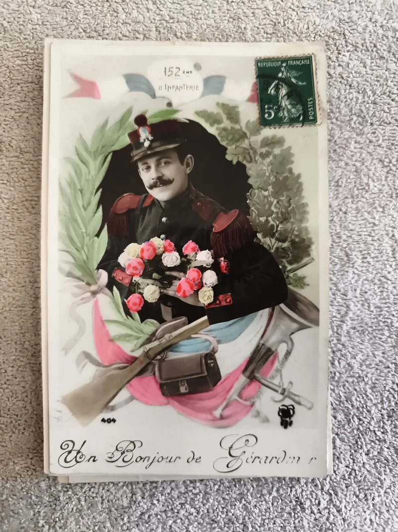 CPA militaire 152e Infanterie soldat uniforme bouquet Girardim France
