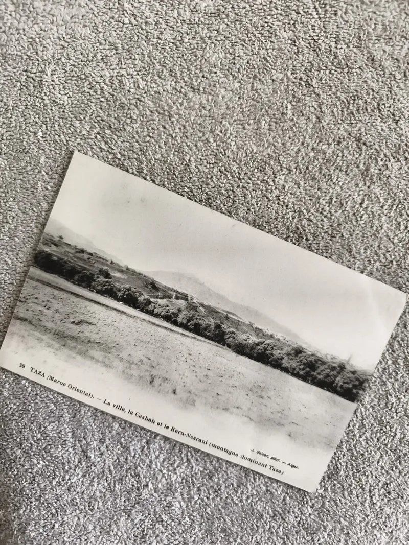 CPA Taza Maroc Oriental vue ville Kasbah Keru-Nesrani montagne paysage