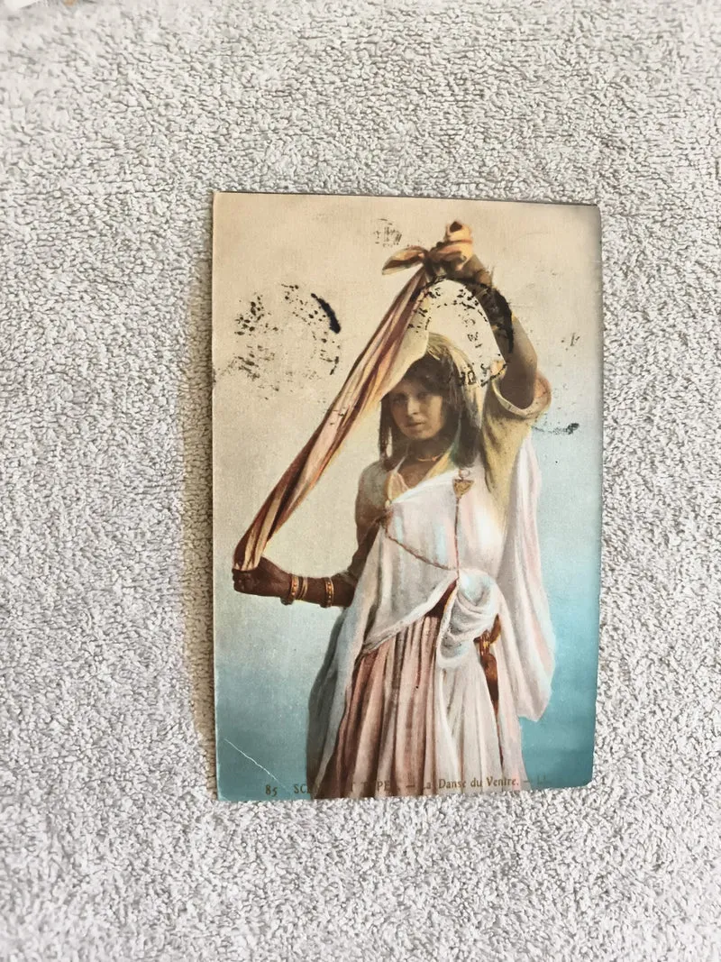 CPA Danseuse orientale costume voilé carte photo couleur début XXe