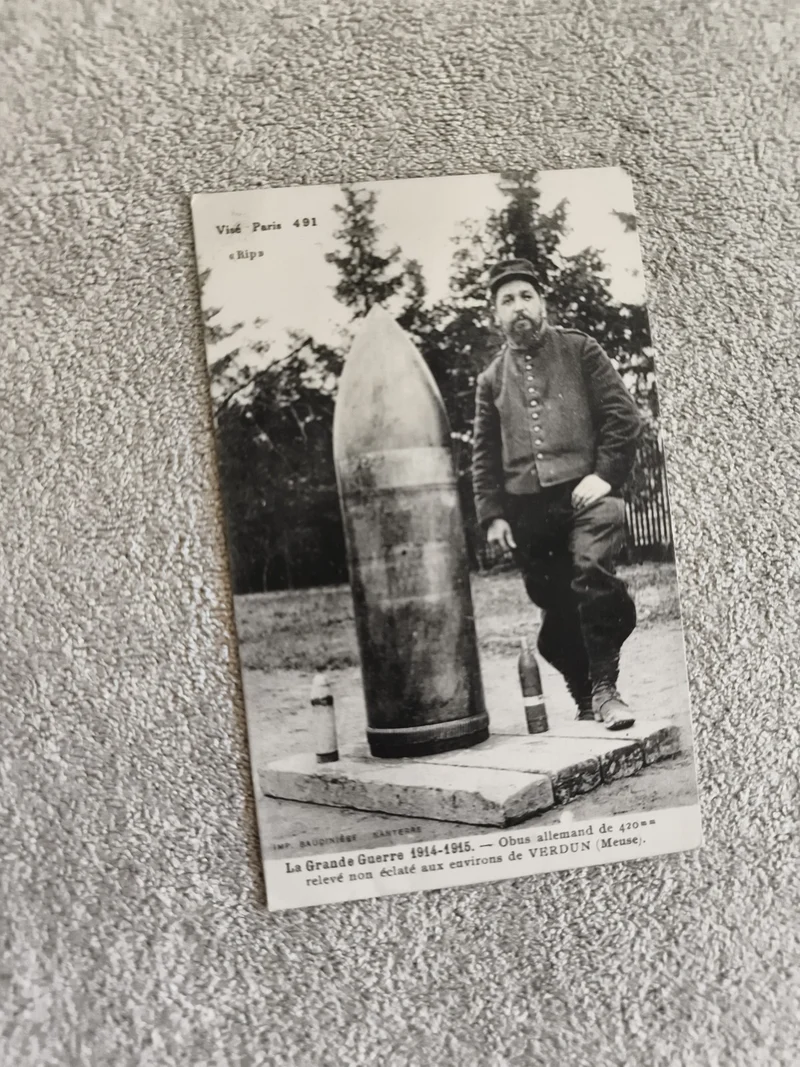 CPA Guerre 1914-1915 obus allemand 420 Verdun Meuse photo ancienne