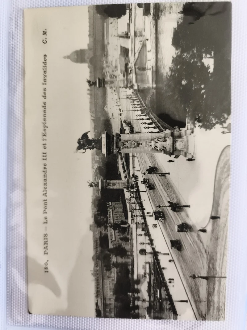 Carte postale CPA Paris Pont Alexandre III Esplanade Invalides photo ancienne