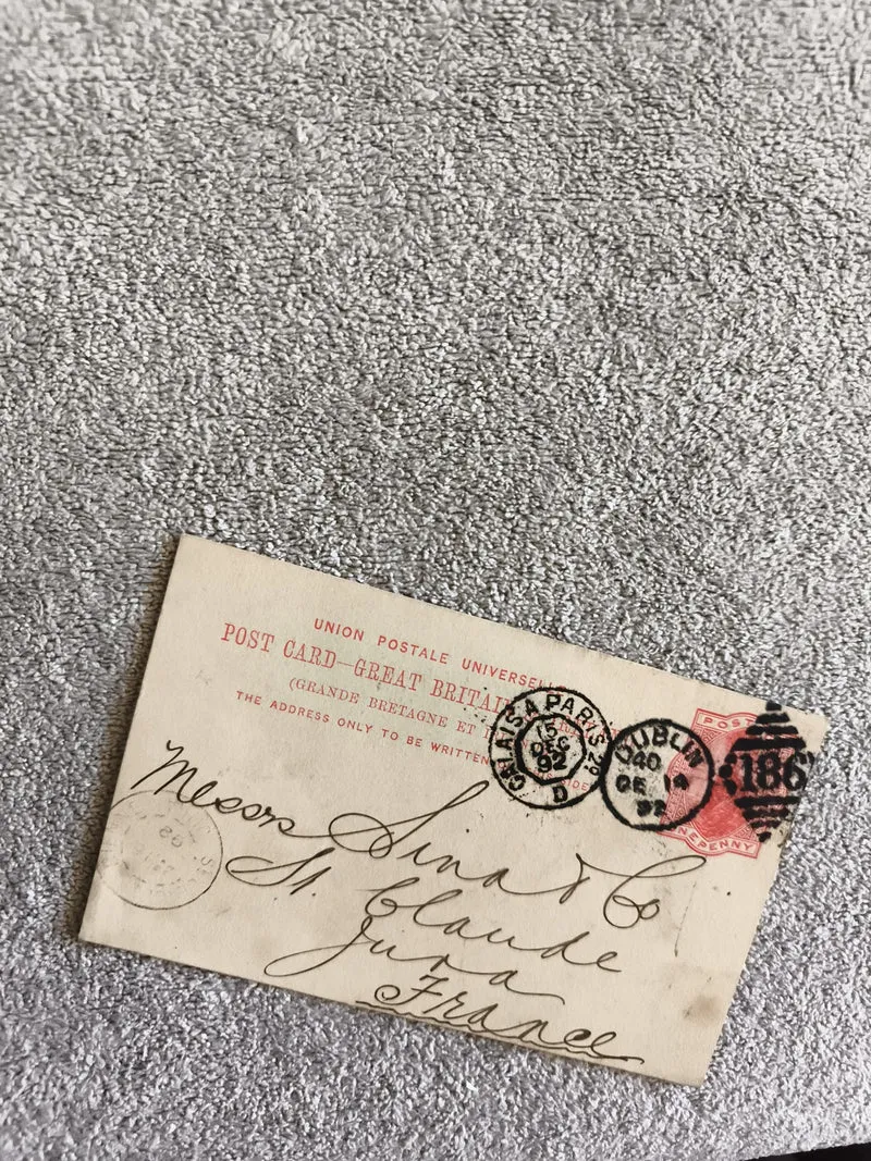 Carte postale ancienne GB 1d rouge oblitérée 1892 Paris Dublin CPA
