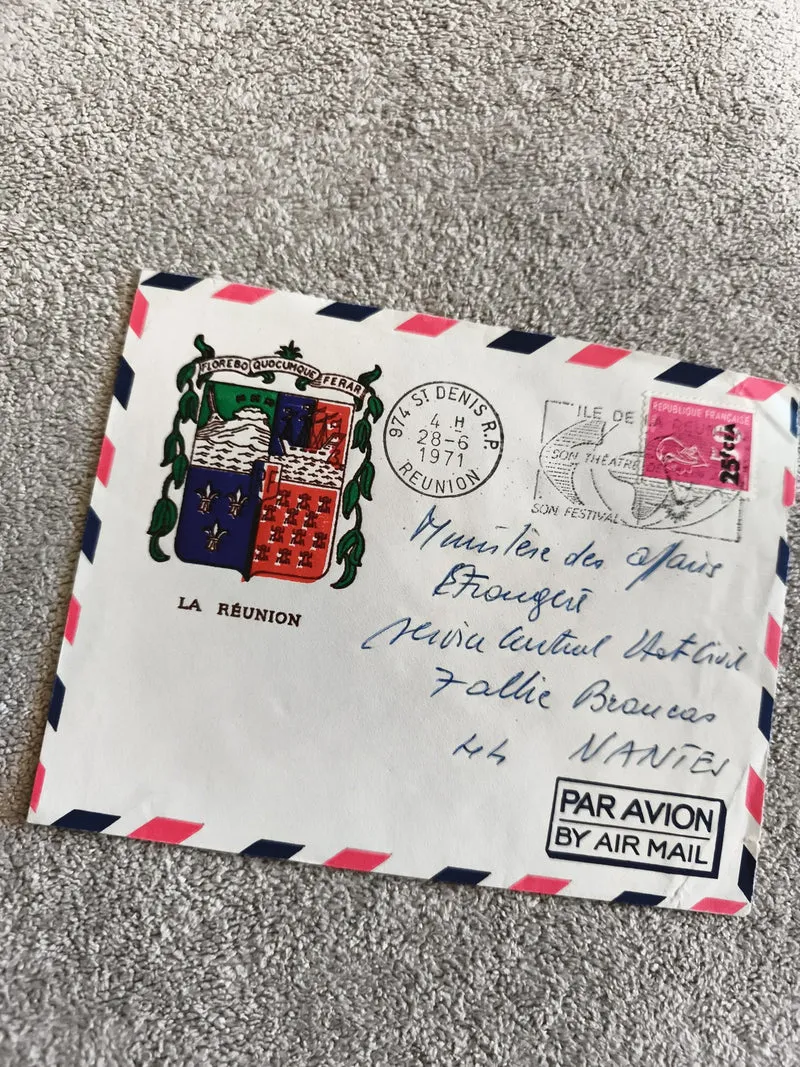 Lettre La Réunion 1971 blason affranchie timbre 25c cachet St Denis Par Avion