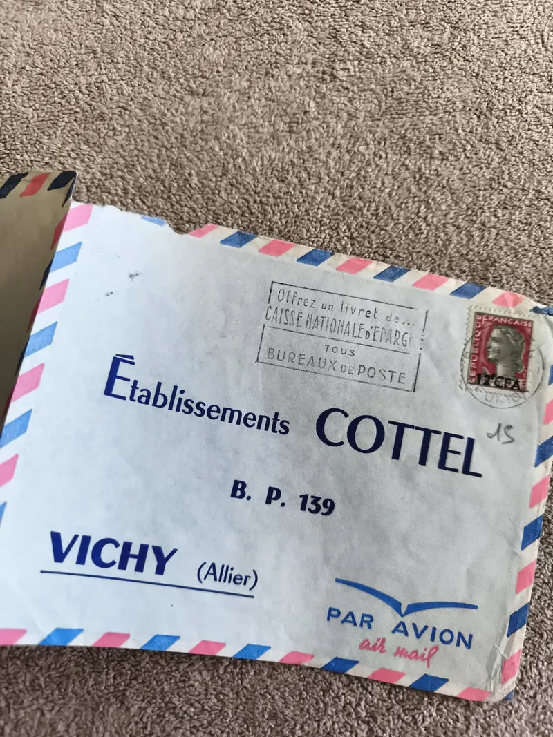 Lettre avion affranchie France Vichy Cottel enveloppe philatélie timbre Marianne
