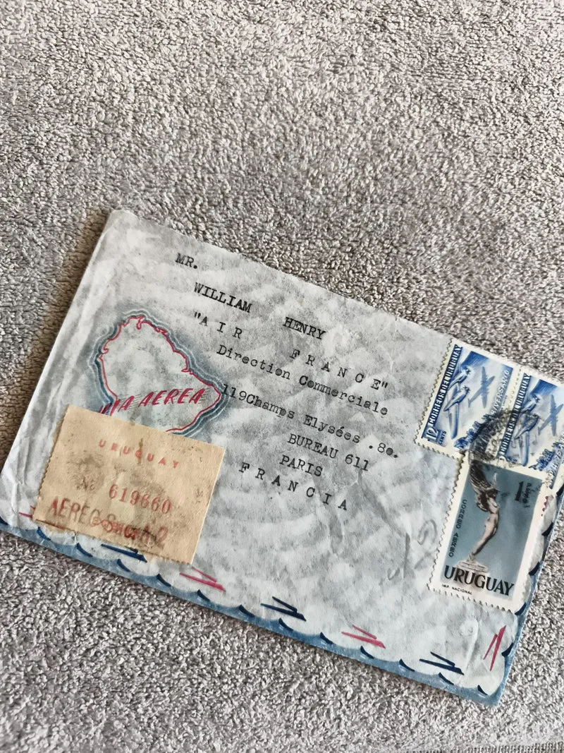 Lettre avion Uruguay vers France timbres oblitérés Air Mail philatélie