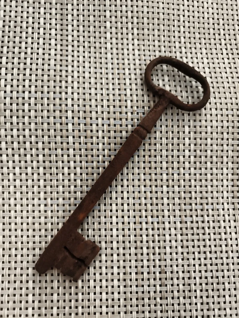 Clé ancienne de château rouille, grande clé vintage serrure porte rustique