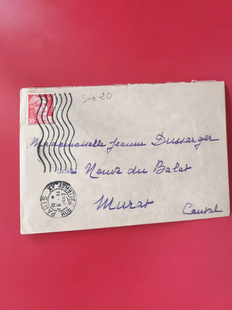Enveloppe philatélie timbre rouge RF oblitérée Paris adresse manuscrite
