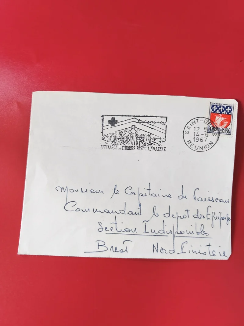 Enveloppe philatélie oblitérée Saint-Denis Réunion 1967 timbre Croix-Blason