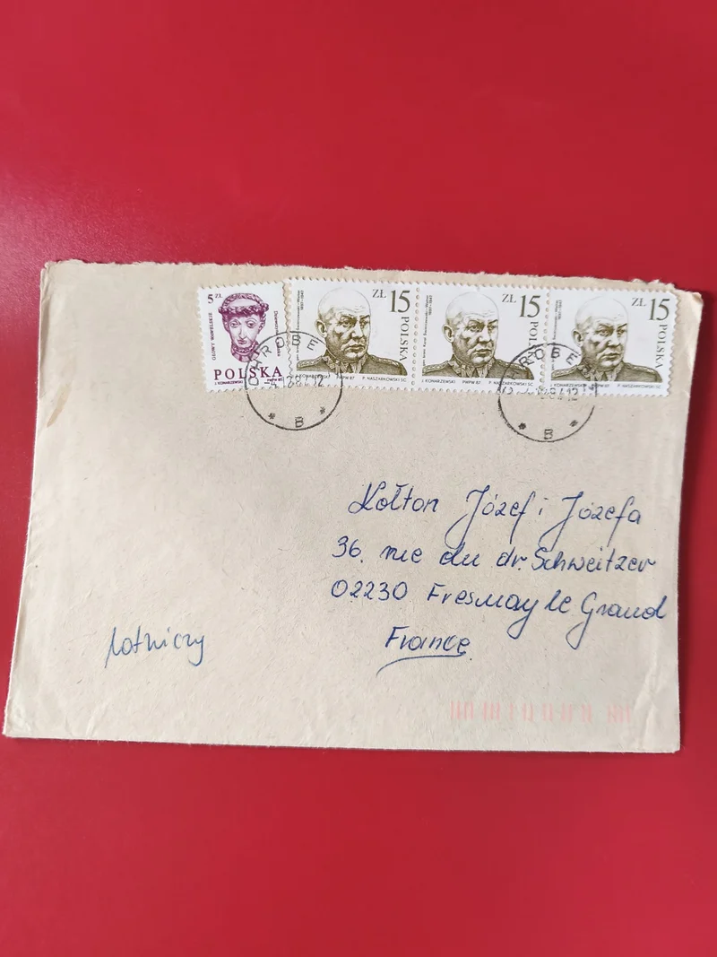 Enveloppe philatélie timbres Pologne affranchie écriture manuscrite