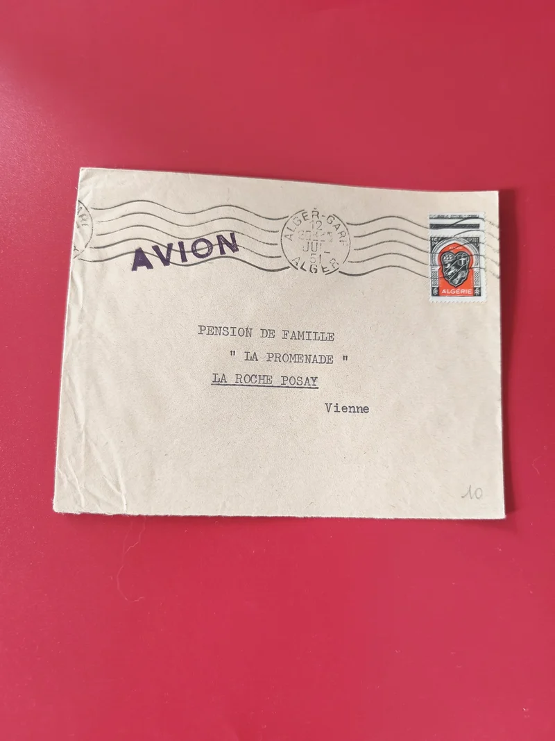 Enveloppe philatélie affranchie Algérie avion cachet visible Vienne La Roche Pos