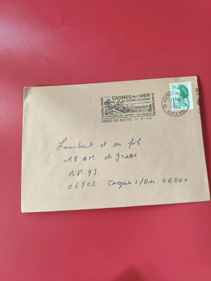 Enveloppe timbrée Cagnes-sur-Mer avec cachet postal 1986 philatélie