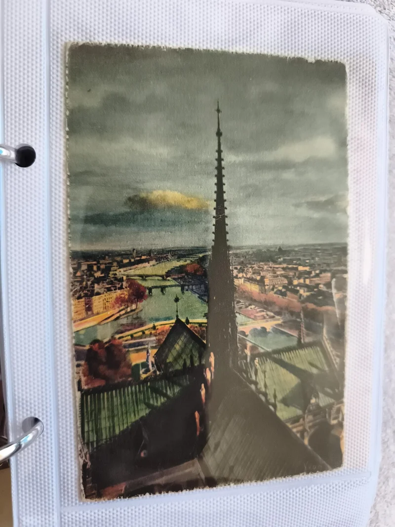 CPA Notre-Dame de Paris vue aérienne flèche cathédrale Seine carte photo