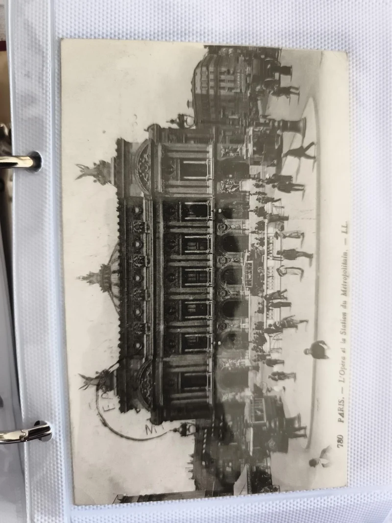 Carte postale CPA Paris Opéra station Métropolitain LL noir et blanc