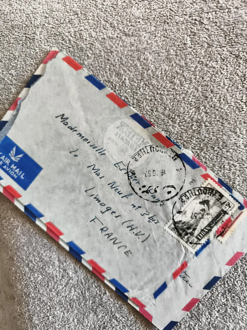 Lettre avion affranchie Liban 1957, enveloppe philatélie, timbre poste
