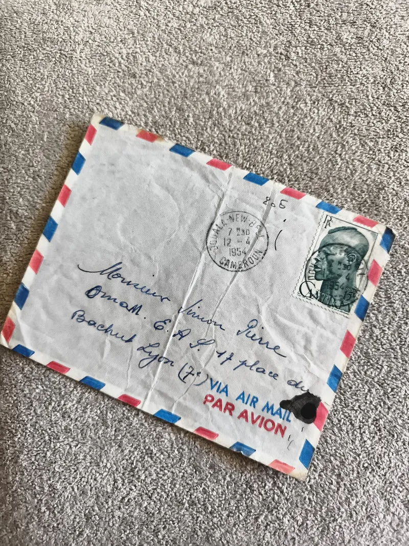 Lettre aérienne 1954 Cameroun France timbre affranchissement philatélie