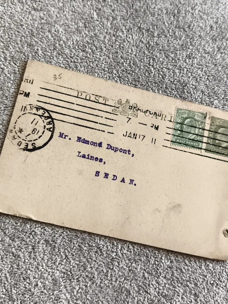 Carte postale ancienne Royaume-Uni timbre Half Penny oblitérée Sedan philatélie