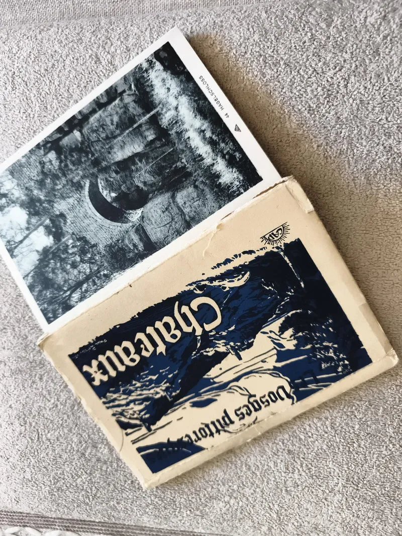 Cartes postales Chateaux Dosges photos N&B, étui illustré philatélie