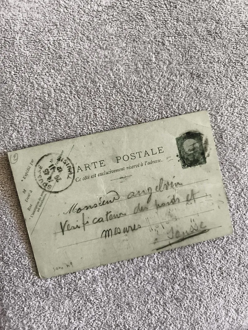 Carte postale oblitérée France timbre vert philatélie écriture manuscrite