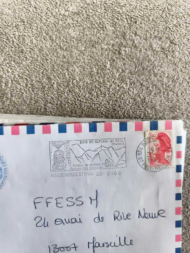 Lettre affranchie 2,20 F Marianne 1988 cachet Bois de Nèfles St Paul Réunion phi
