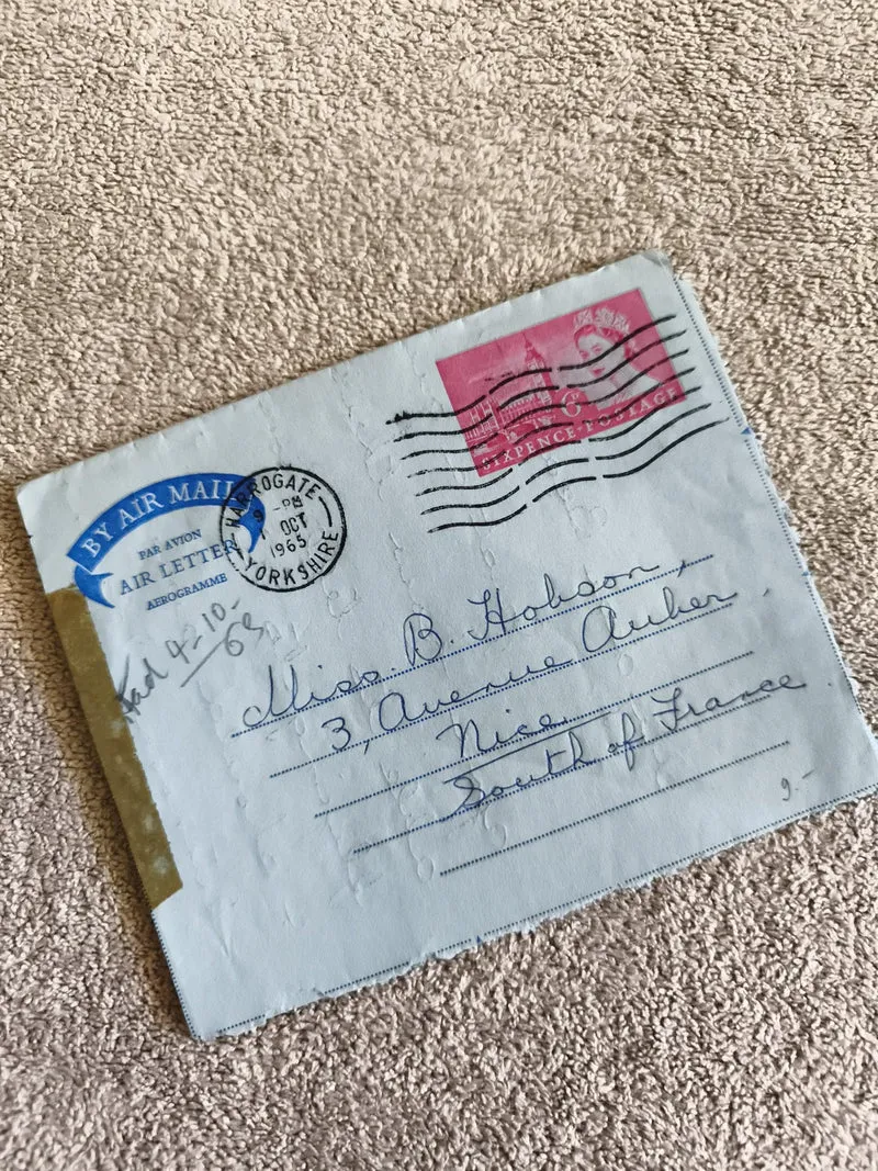 Lettre aérienne Royaume-Uni 1965 timbre Queen Elizabeth II Harrogate philatélie