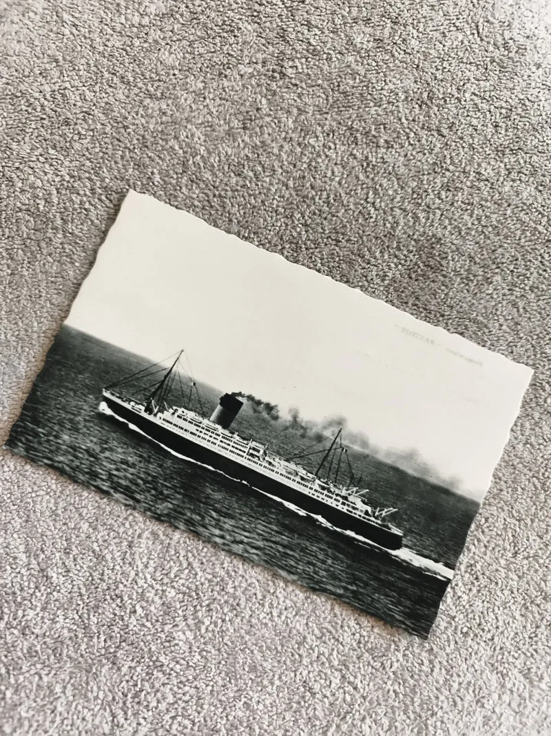 Carte postale paquebot noir et blanc mer photographie philatélie