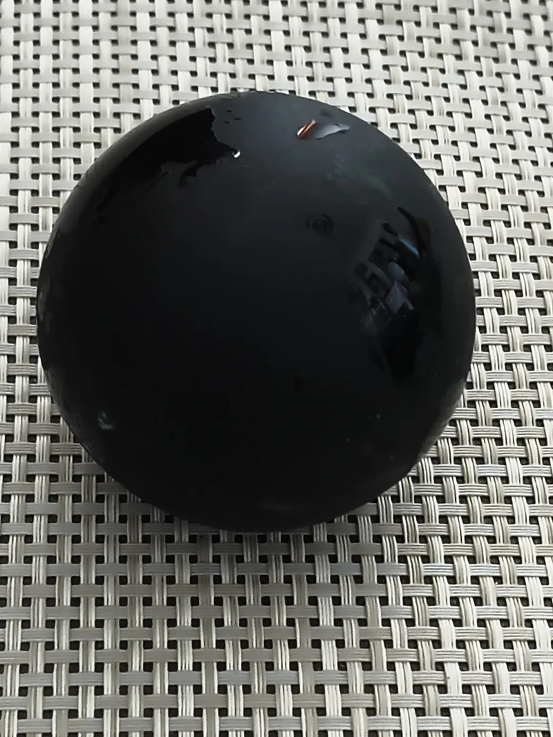 Presse papier ancien boule noire décor lisse vintage paperweight