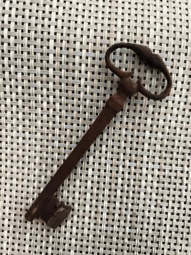 Grande clé ancienne de château, aspect fer forgé, clé vintage serrure porte