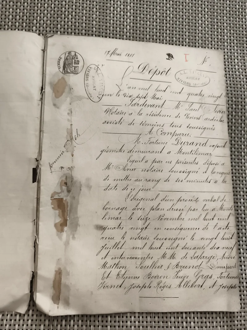 Document manuscrit ancien 1881 notaire Viviers Ardèche tampon encre