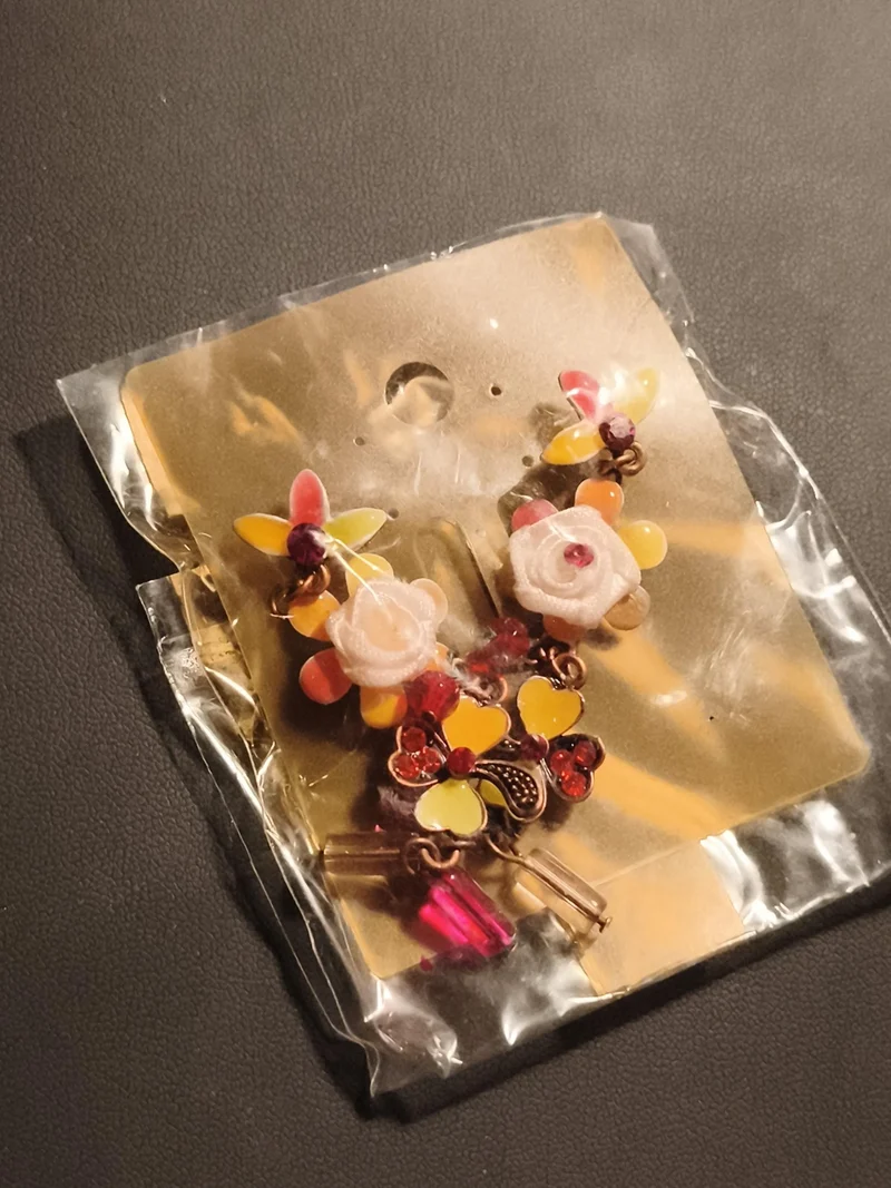 Paire de boucles d'oreilles vintage fleurs papillon couleurs vives deadstock