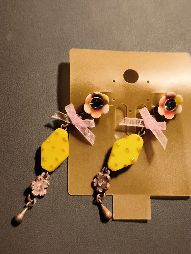 Boucles d’oreilles vintage pendantes fleurs ruban rose jaune deadstock fantaisie