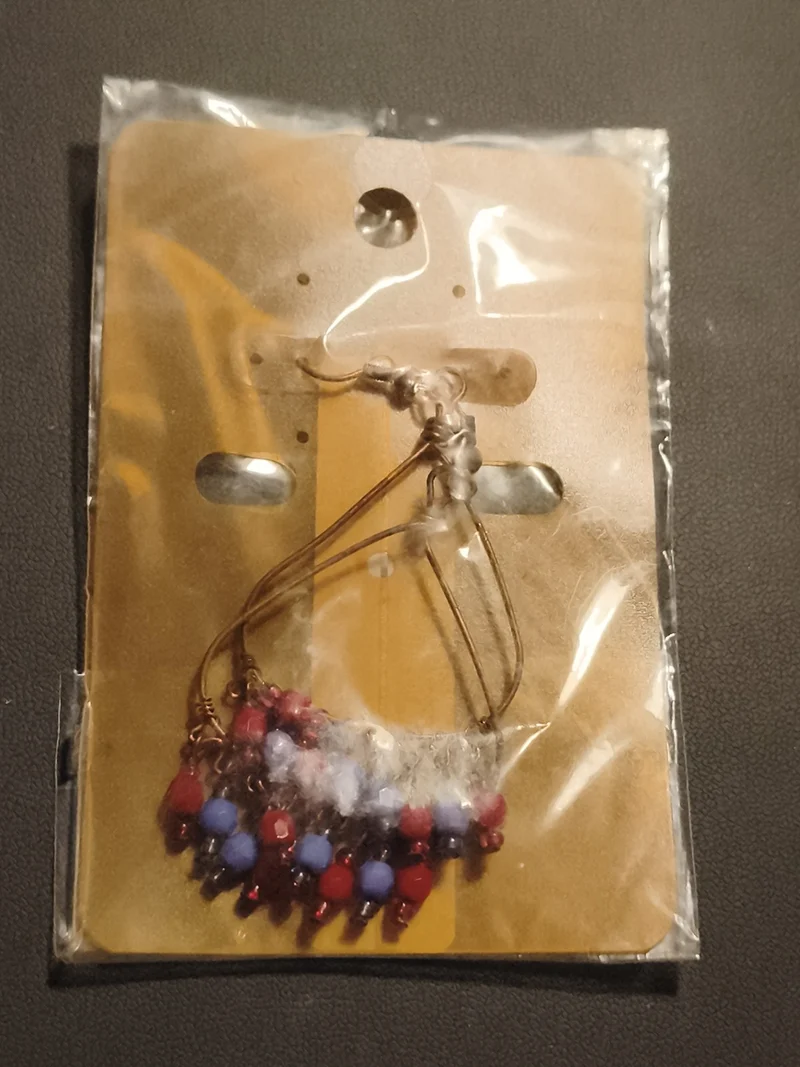Boucles d'oreilles vintage pendantes perles rouges violettes deadstock années 80
