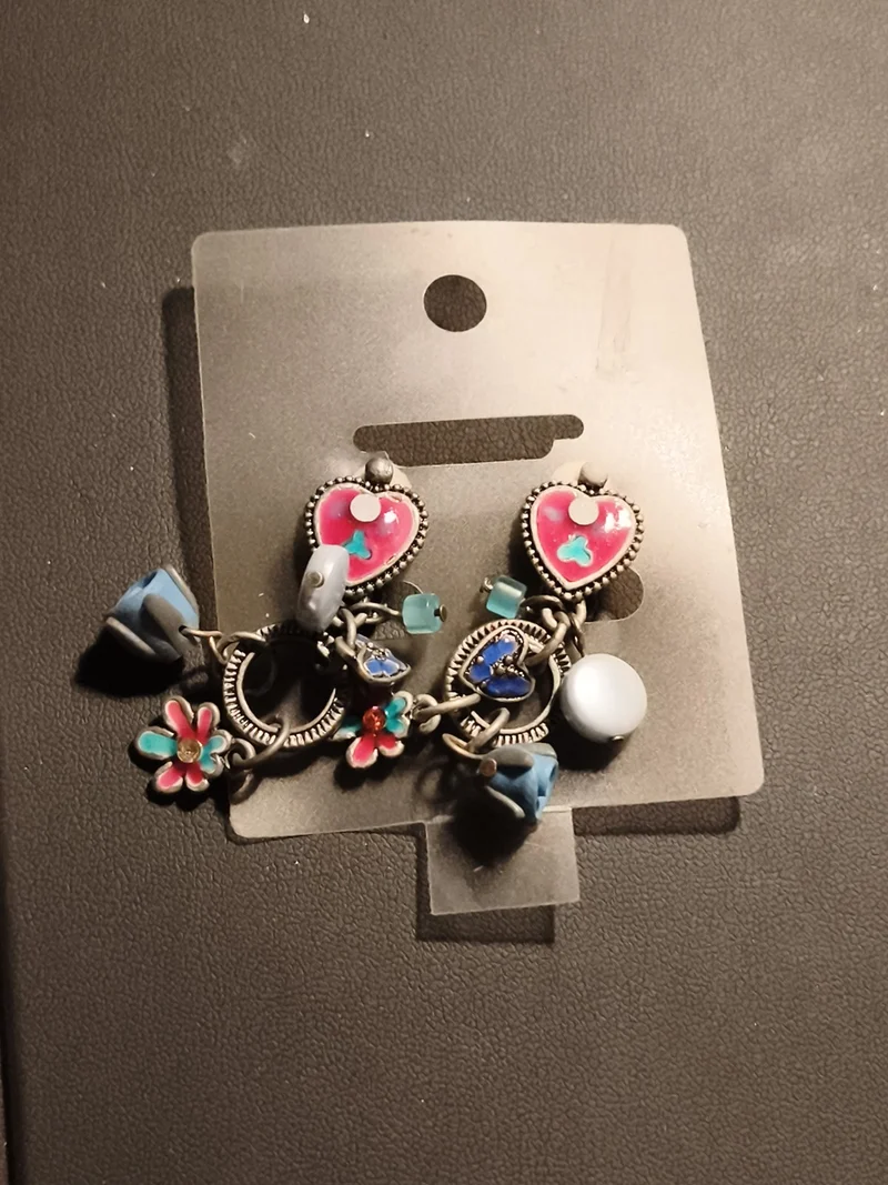 Boucles d’oreilles vintage cœur émaillé fleurs pendantes deadstock fantaisie