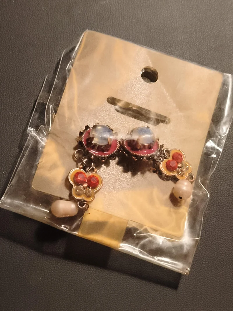 Boucles d’oreilles vintage pendantes cabochon perle deadstock rétro années 70
