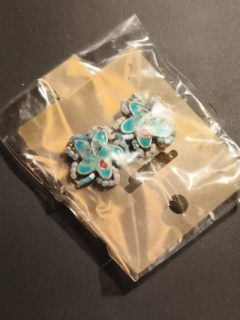 Paire boucles d’oreilles vintage papillon bleu perles deadstock fantaisie